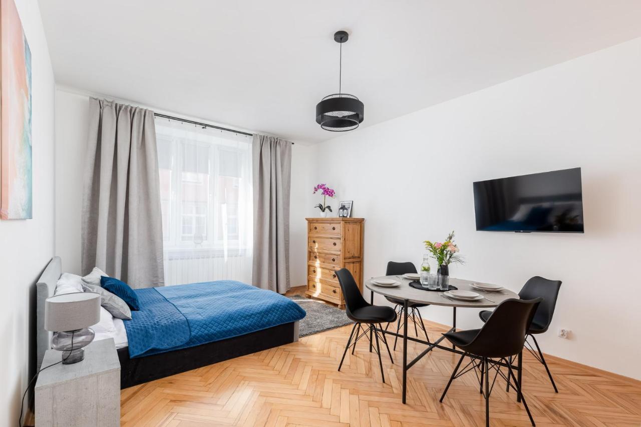 Corner Apartments Near Vistula River คราคูฟ ภายนอก รูปภาพ