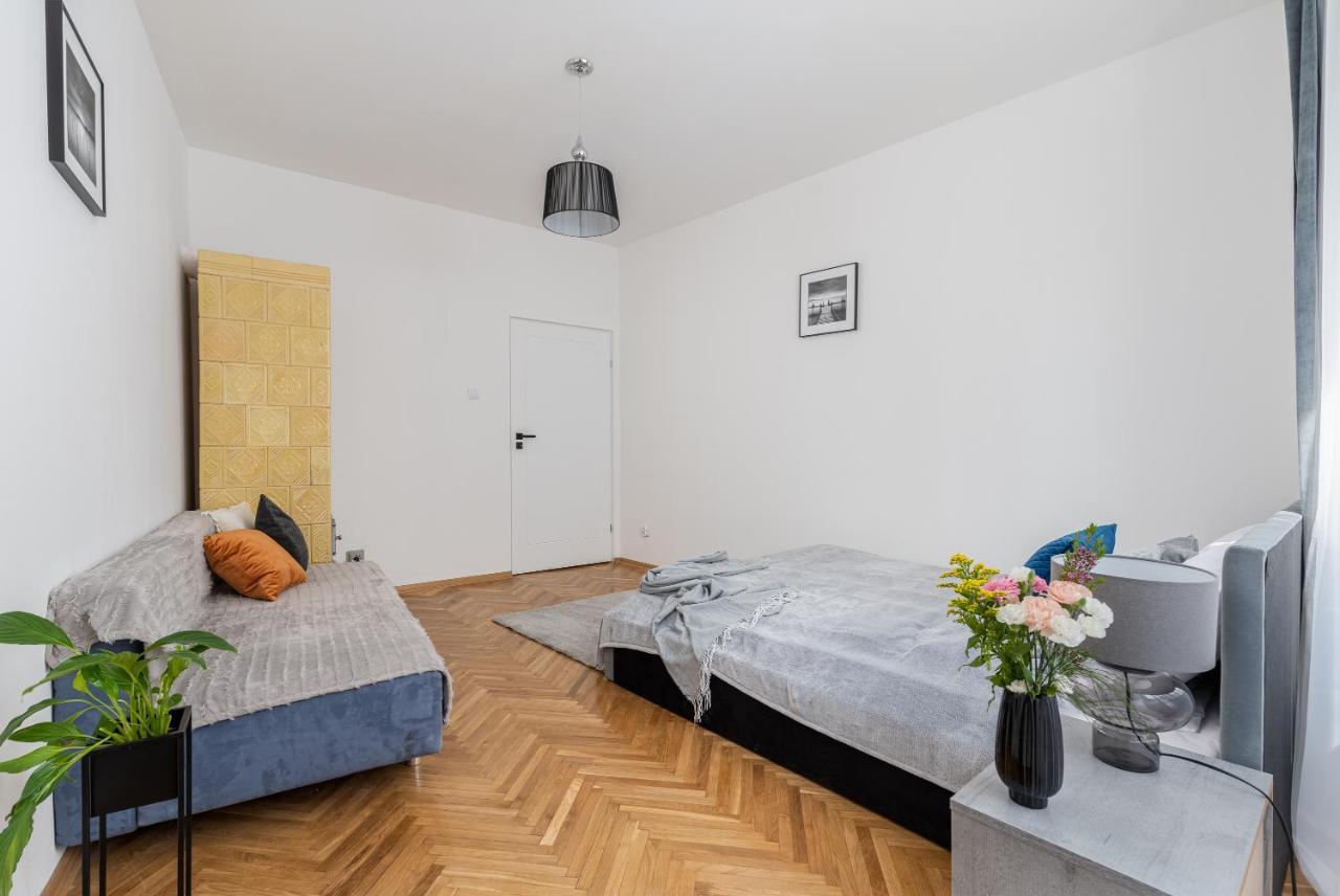 Corner Apartments Near Vistula River คราคูฟ ภายนอก รูปภาพ