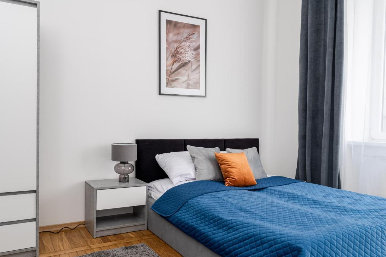 Corner Apartments Near Vistula River คราคูฟ ภายนอก รูปภาพ