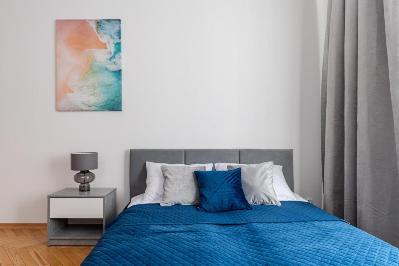 Corner Apartments Near Vistula River คราคูฟ ภายนอก รูปภาพ