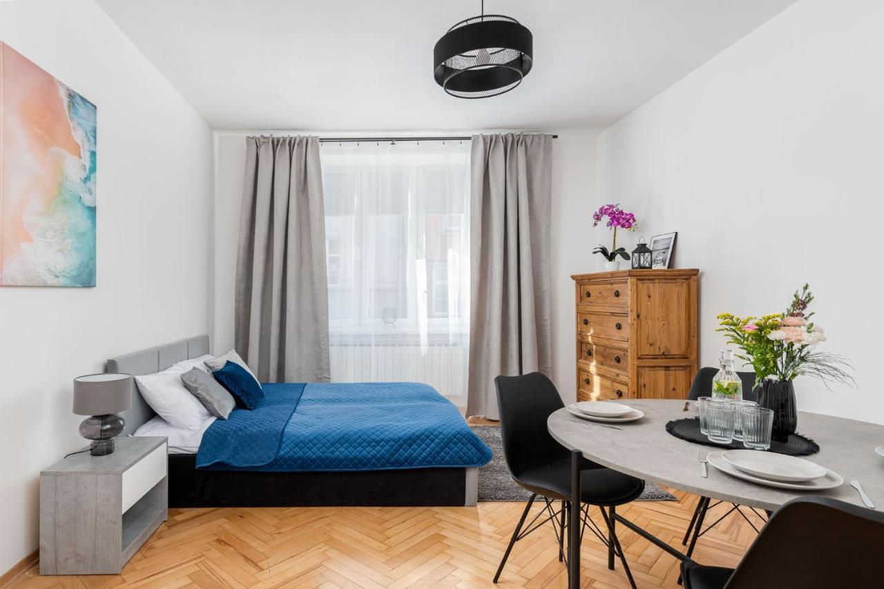 Corner Apartments Near Vistula River คราคูฟ ภายนอก รูปภาพ