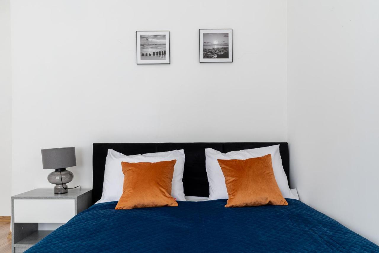 Corner Apartments Near Vistula River คราคูฟ ภายนอก รูปภาพ