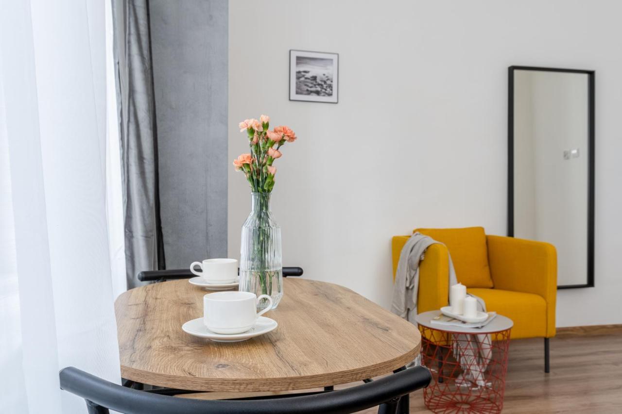 Corner Apartments Near Vistula River คราคูฟ ภายนอก รูปภาพ
