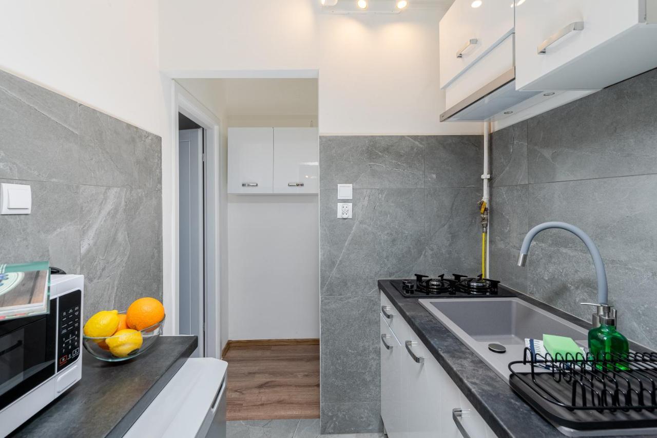 Corner Apartments Near Vistula River คราคูฟ ภายนอก รูปภาพ
